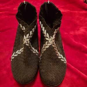 Bernie Merve. Size 38 (7)